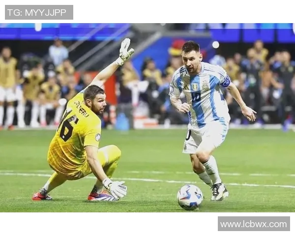 足球球星炫酷入场瞬间揭秘 球场上最帅气的登场时刻与精彩亮相